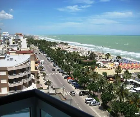 King Hotel