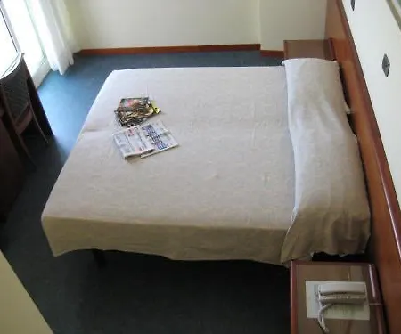 Отель King Альба-Адриатика