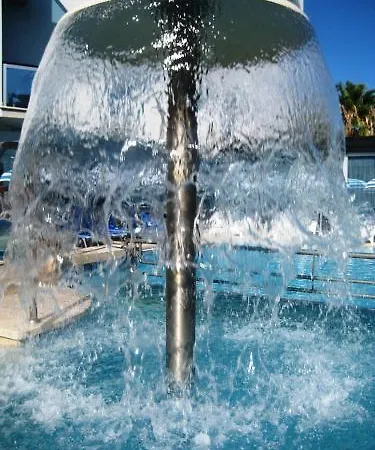 King Ξενοδοχείο 3*